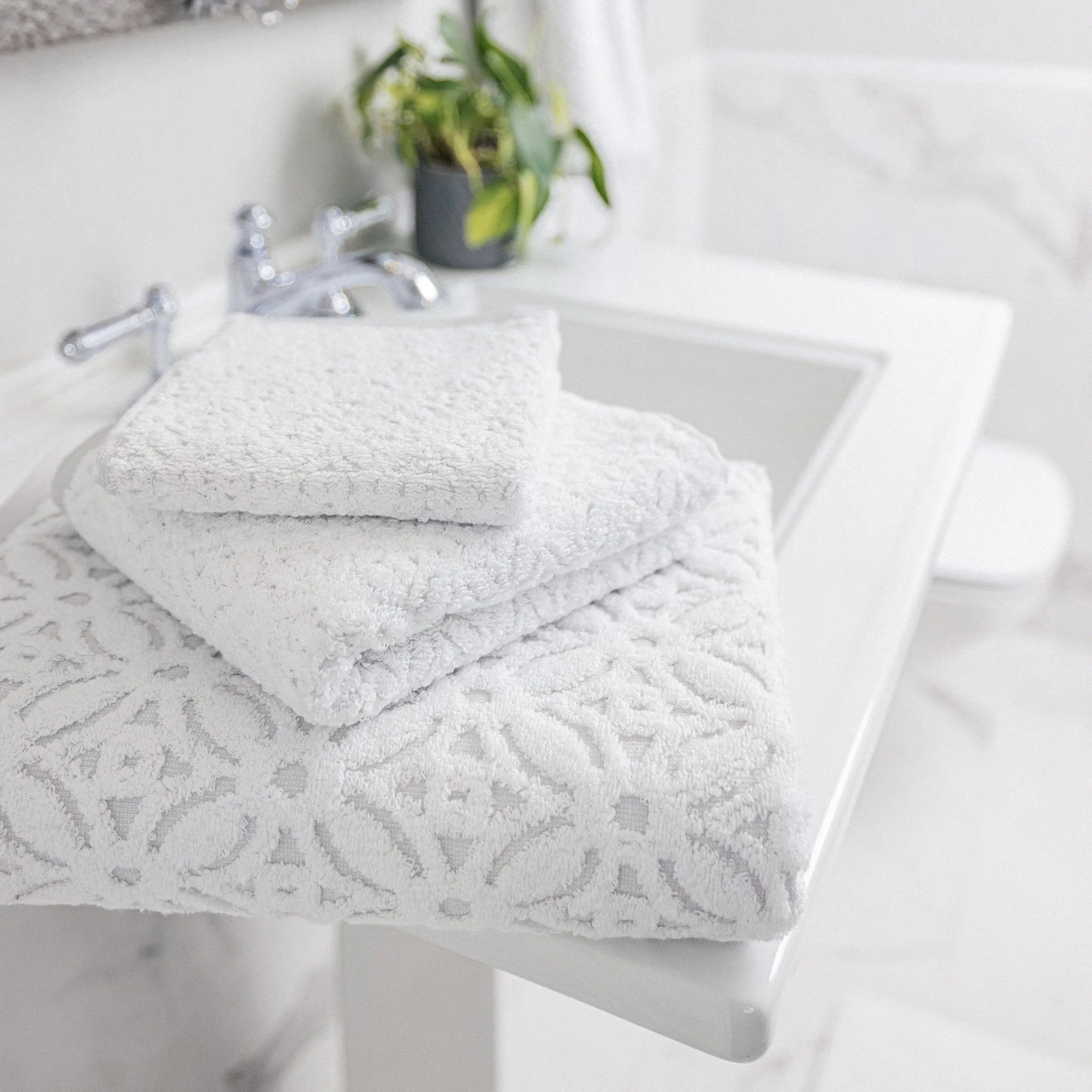 NOW 50% OFF: Prague™ 100% Organic 3 Piece Bath Towel Set