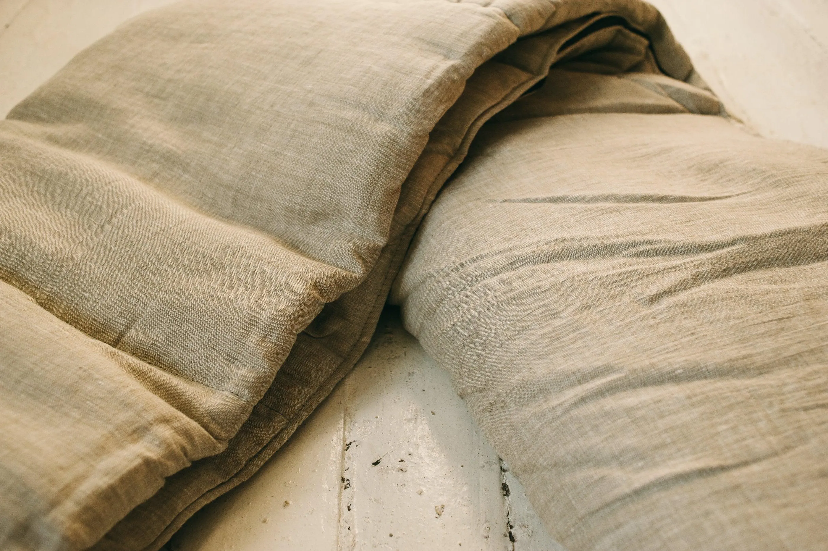 Thick HEMP Sleeping bag in washed linen fabric- organic hemp fiber filling   linen non-dyed fabric - blanket quilt, hand made